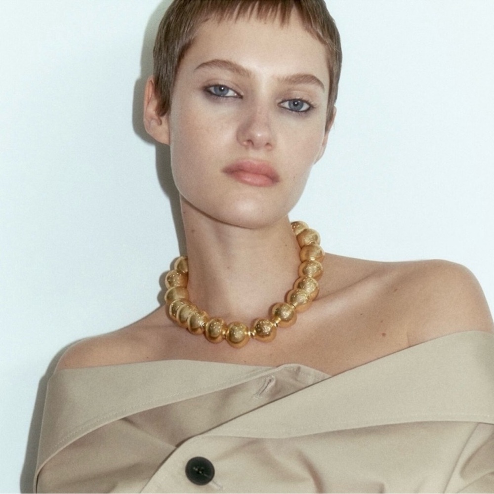 Zara Chunky Beaded Choker Necklace in Gold Tone